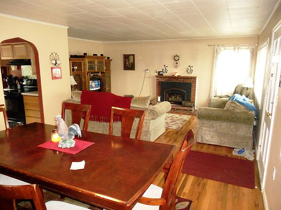Dining/Living Rm