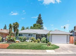 90 Greenway Cir, Sacramento, CA