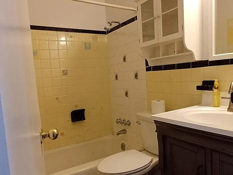 9014 Sudley Rd — Photo 32