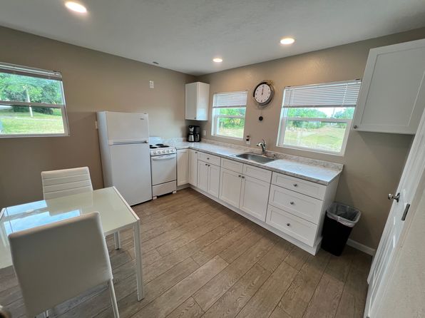 2390 Junior St #B, Orange City, FL 32763