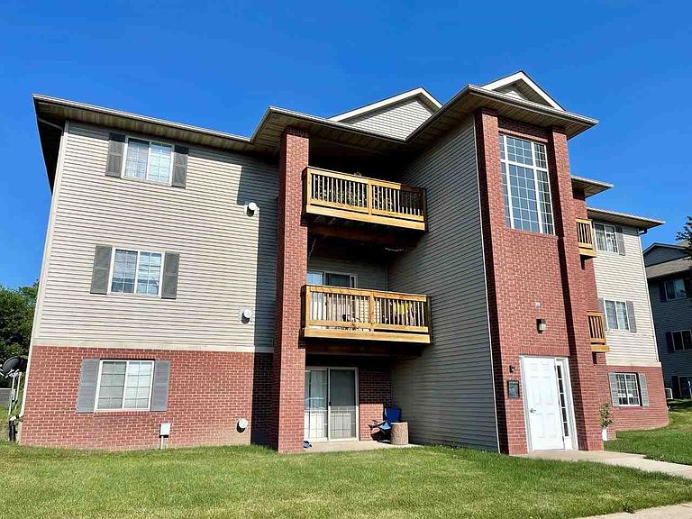 2268 Holiday Rd Coralville, IA, 52241 Apartments for Rent Zillow