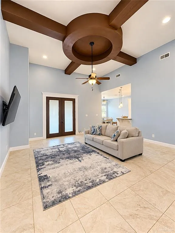 3 bed, 3.5 bath, 2063 sqft, $3,000 — Photo 3
