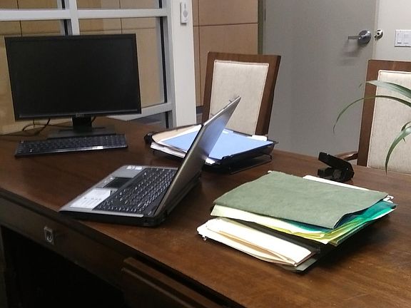 One of our carefully designed private offices nicely complimented with this selected furniture.