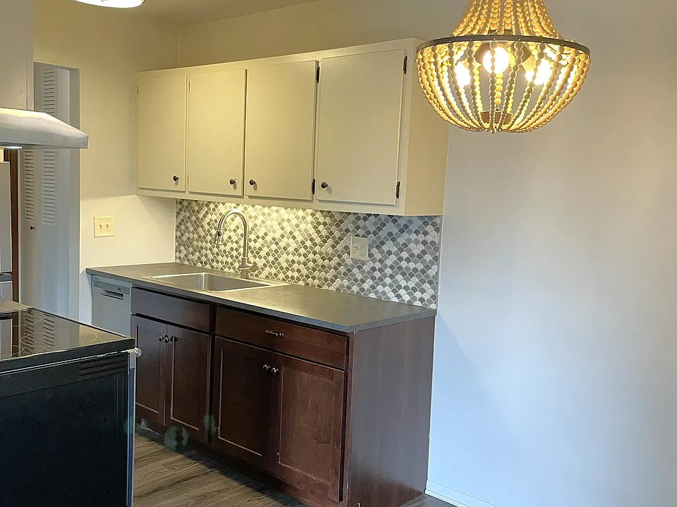 2500 Colfax Apartments