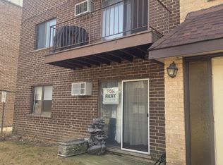 10407 Dearlove Rd APT 1, Glenview, IL 60025