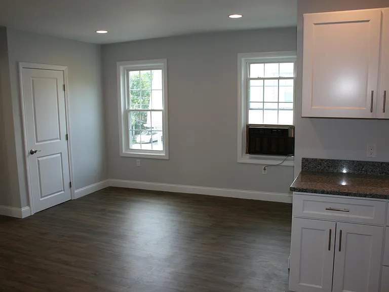 267 Jefferson Ave #2 — Photo 4