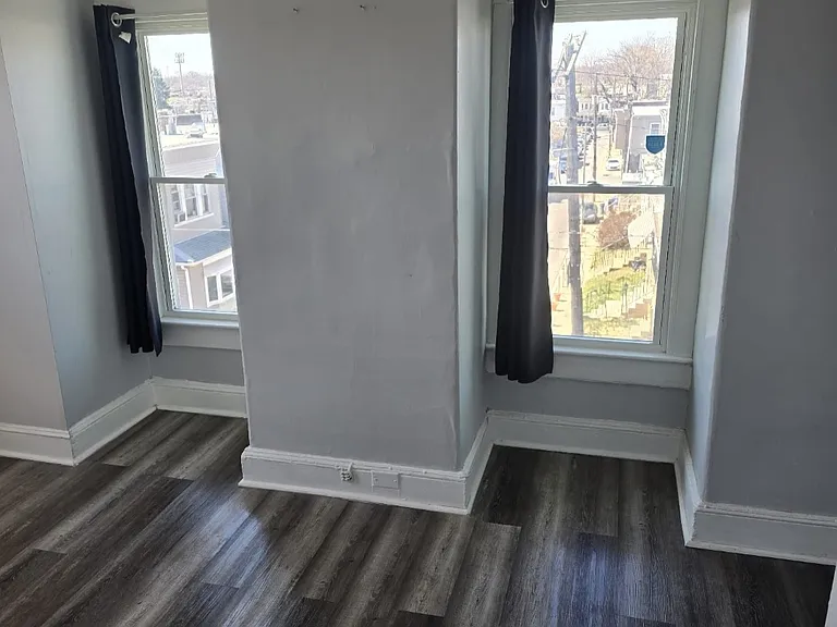 4723 N 3rd St #3F — Photo 9