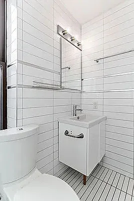 Rented by REAL New York | media 19