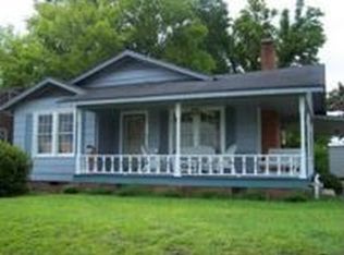 2022 College St, Columbus, MS 39701