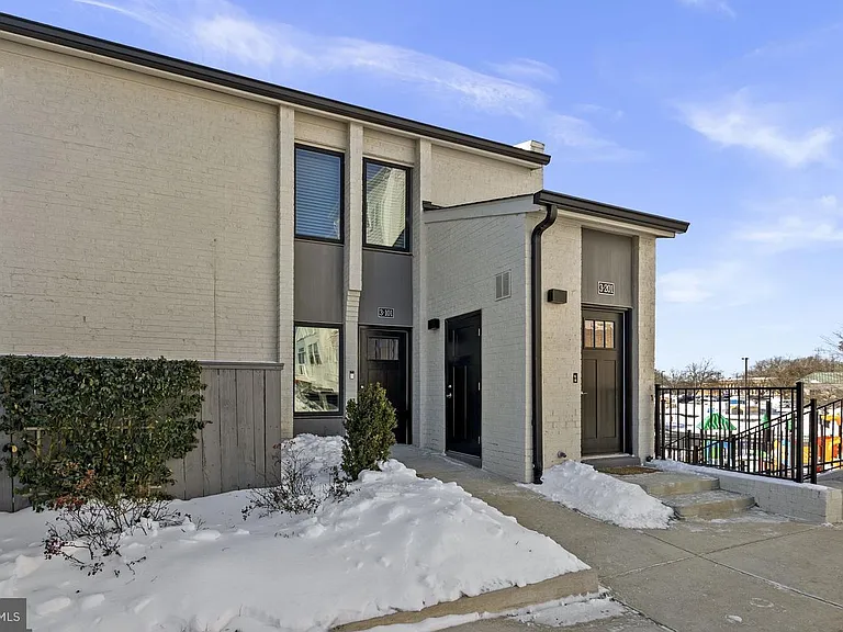 19520 Village Walk Dr #3-101 — Photo 2
