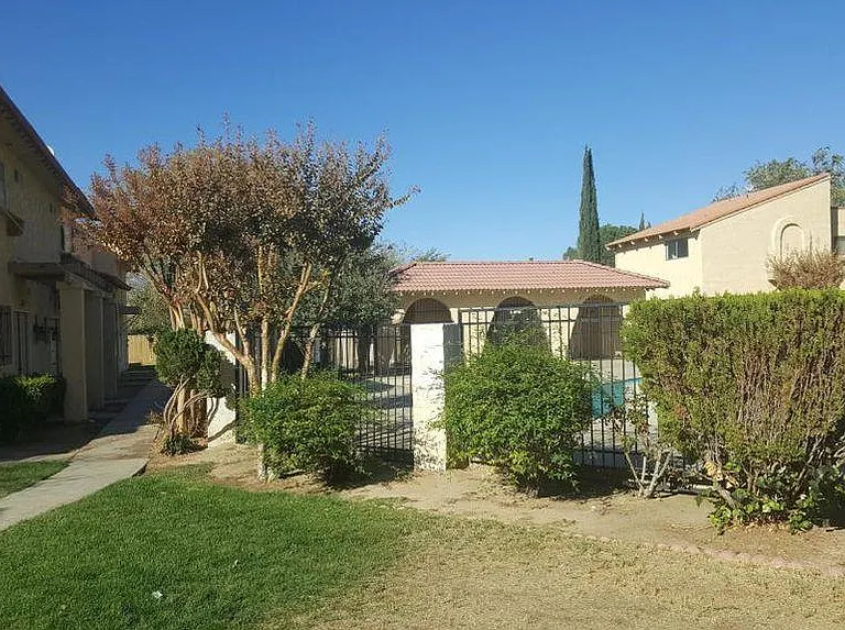 43611 Stanridge Ave — Photo 7