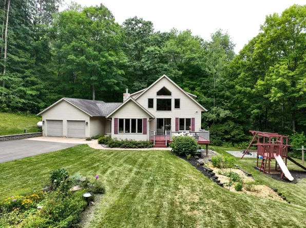 N7285 520th St, Menomonie, WI 54751