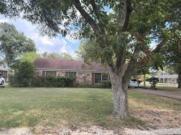 401 Seymour Dr, Indianola, MS 38751