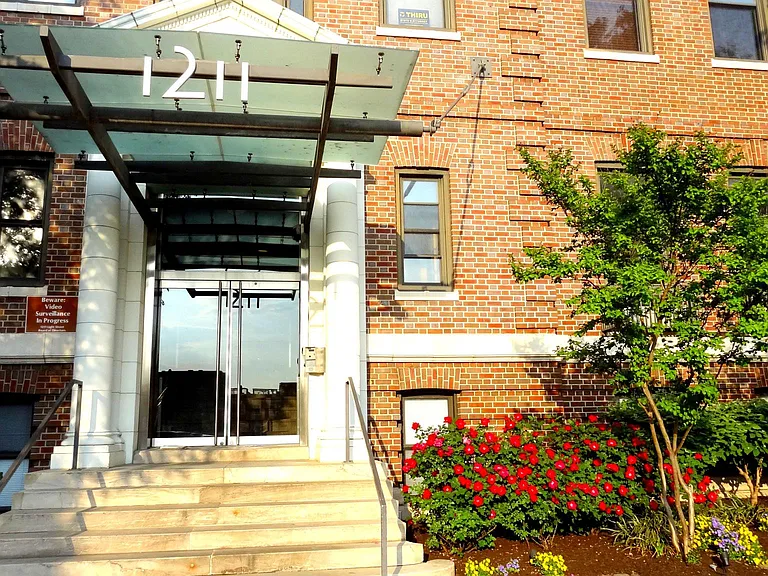 1211 Light St #209 — Photo 1