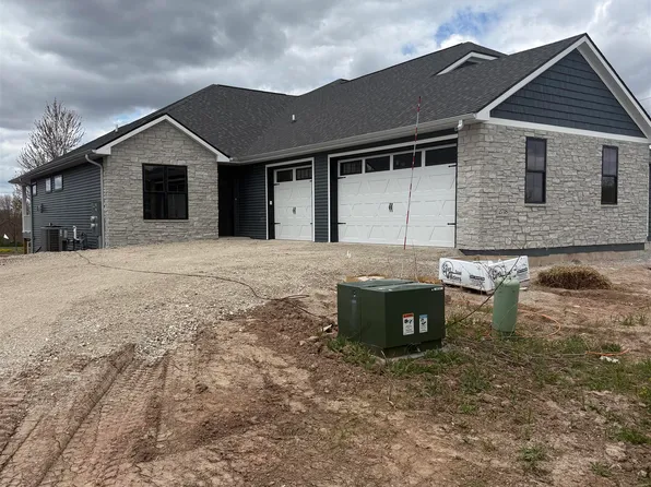 2718 Castaway Ct, Green Bay, WI 54311