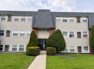 1288 Perry St #P1, Des Plaines, IL 60016