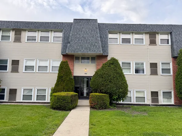 1288 Perry St #P1, Des Plaines, IL 60016