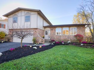 5209 Riverside Dr, Richton Park, IL 60471