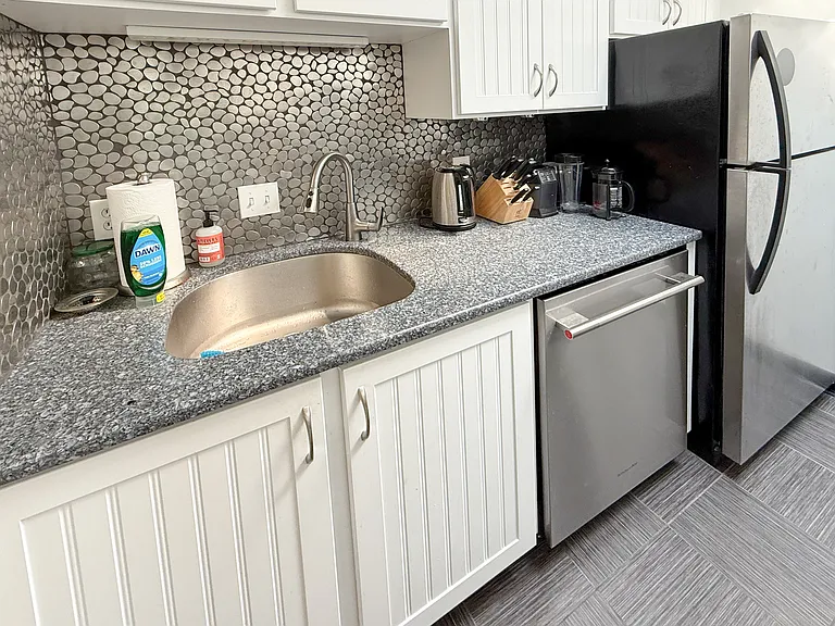 218 Thorndike St #309 — Photo 10