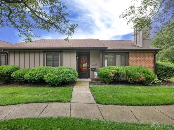 6074 N Quinella Way, Dayton, OH 45459