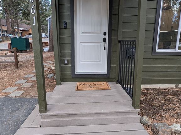 2nd image of 1061 Reno Ave