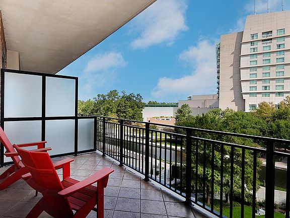 3rd image of 3 Waterway Ct APT 4E