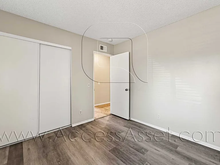 29650 Mira Loma Dr — Photo 15
