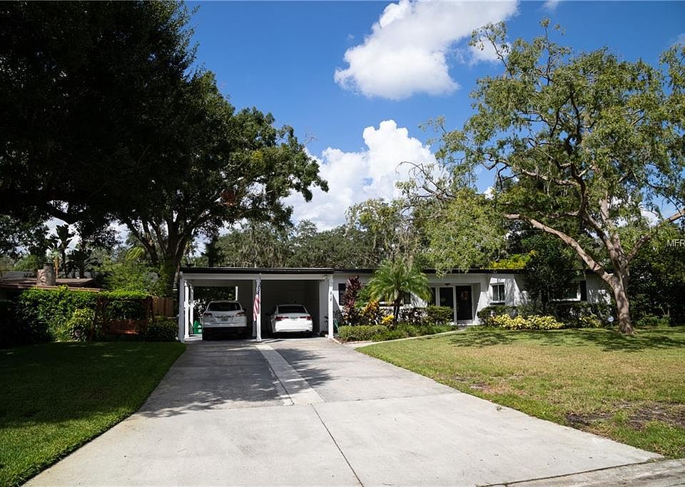 2nd image of 818 E River Dr