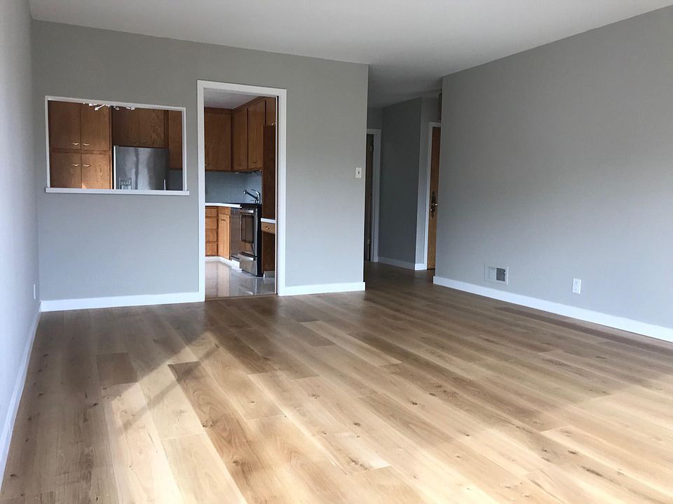 1st image of 2652 Market St