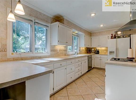 Newly remodeled kitchen...