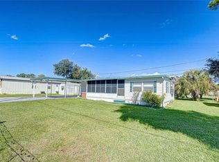 39153 Hillcrest Dr, Zephyrhills, FL 33542