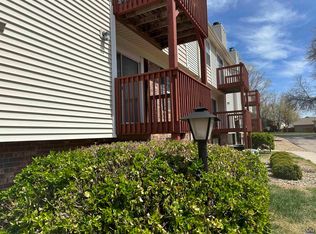 3001 SW Maupin Ln APT 103, Topeka, KS 66614