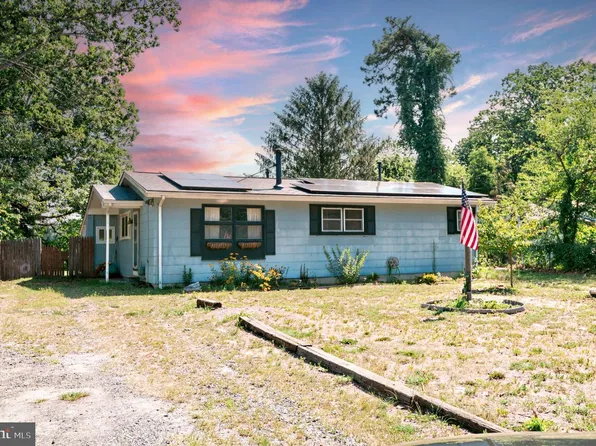 12 E Collings Dr, Williamstown, NJ 08094