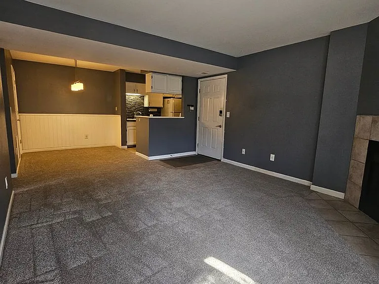 4656 White Rock Cir #7 — Photo 2