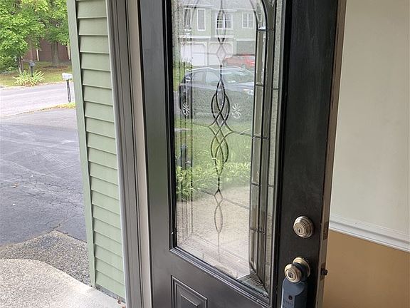 3rd image of 25 Ziemke Farm Ln