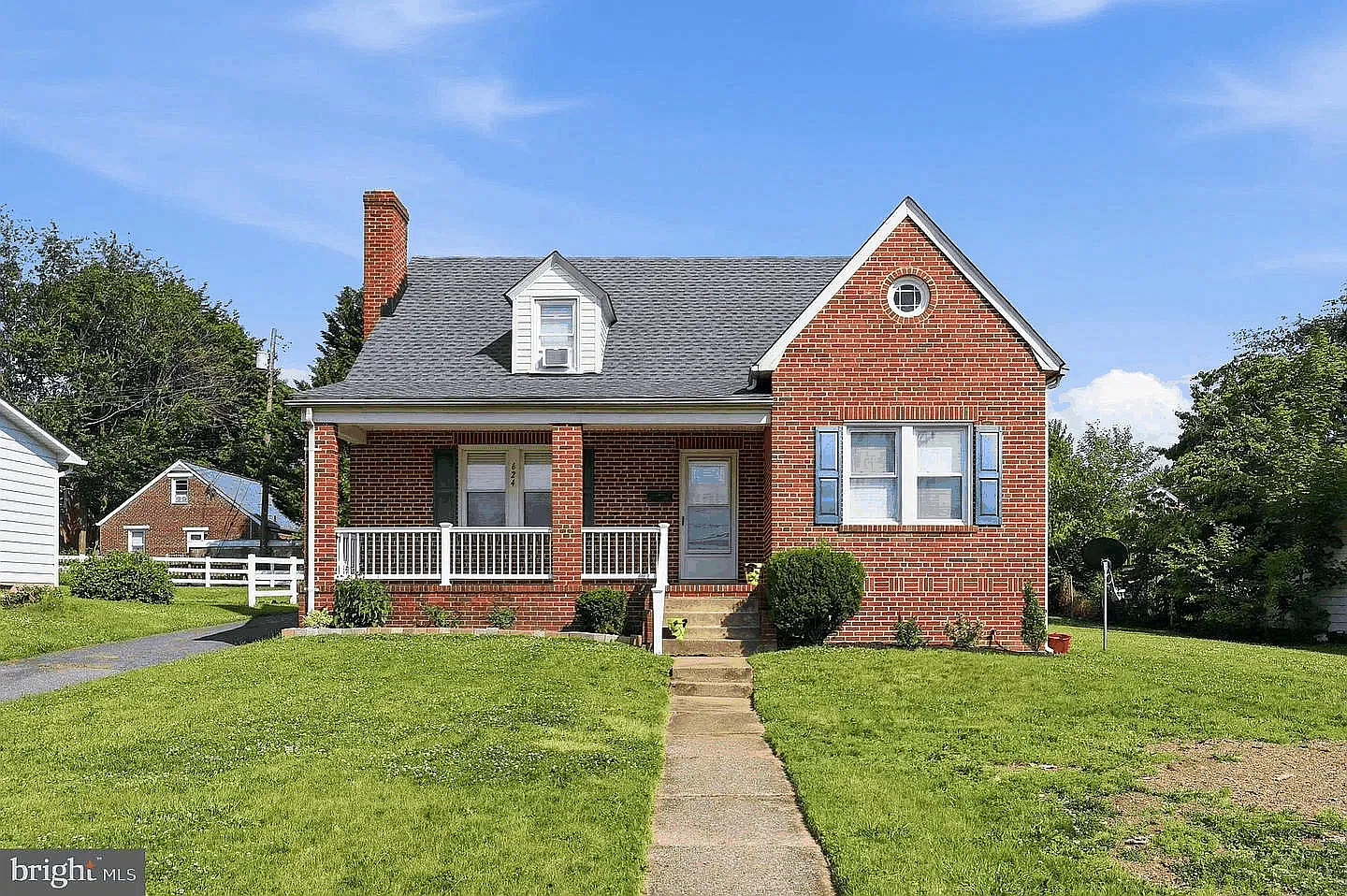 624 Military Road - 1 — Photo 1