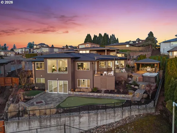 3038 NW 12th Ave, Camas, WA 98607