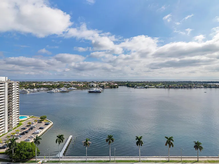 1333 S Flagler Dr #1502 — Photo 32