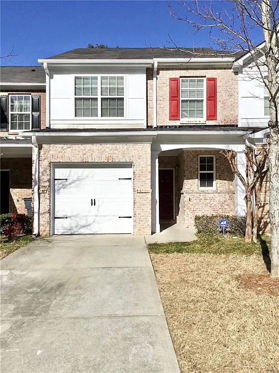 3 bed, 2.5 bath, 1676 sqft, $2,150 — Photo 2