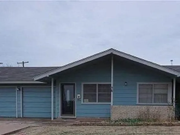 400 West Ave, Electra, TX 76360