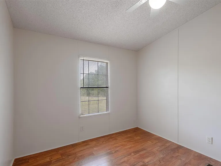 37 Riverside Ln #A — Photo 22