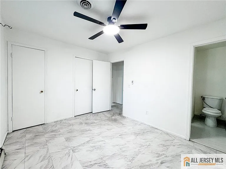 742 Grove Ave — Photo 24