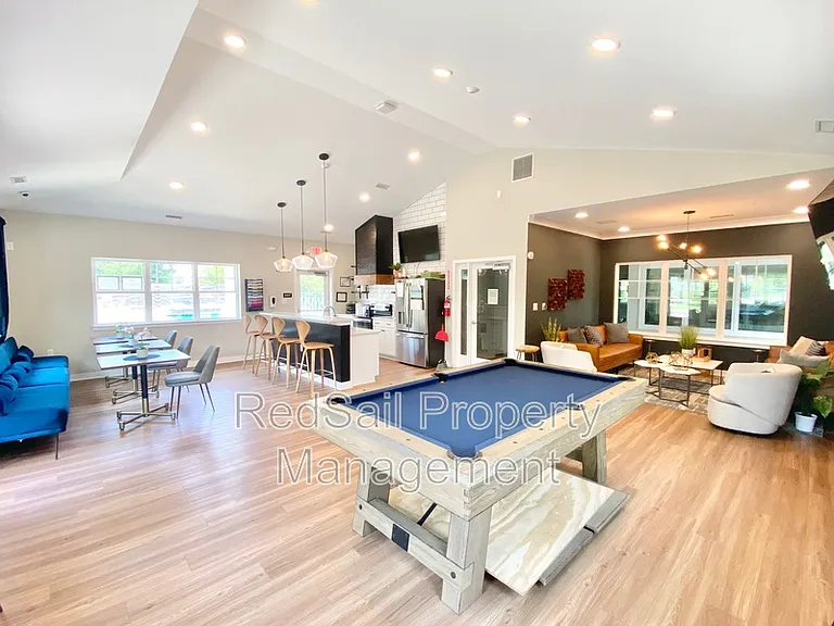 1008 Celia Ct — Photo 26