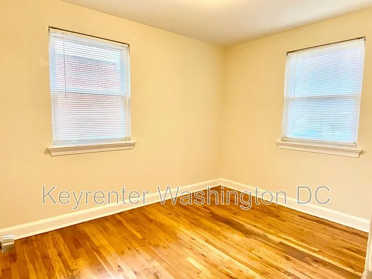 4615 Central Ave NE #B — Photo 22