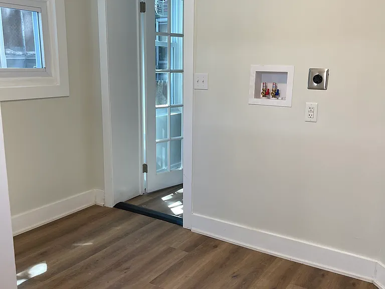 4245 Pennsgrove St — Photo 1
