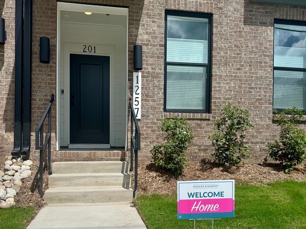 1257 S Blount St #101