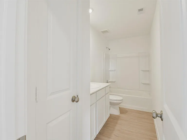 18566 Cepagatti Dr — Photo 32
