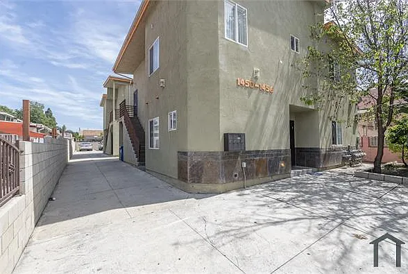 1452 N Soto St — Photo 9