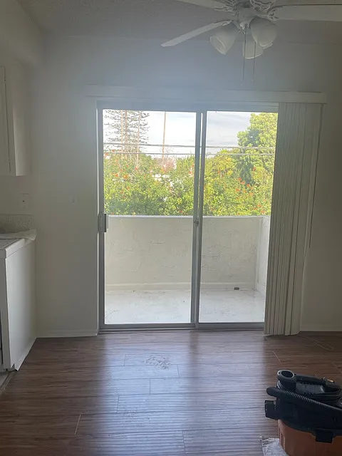 Building Photo - 1450 S Centinela Ave #9