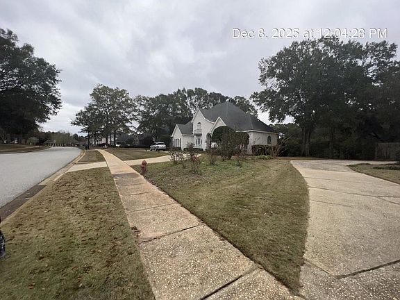 4th image of 1145 Dominion Dr E